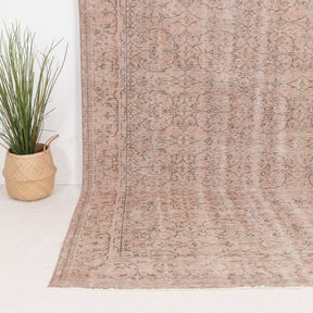 Xaerisin - Vintage Turkish Area Rug