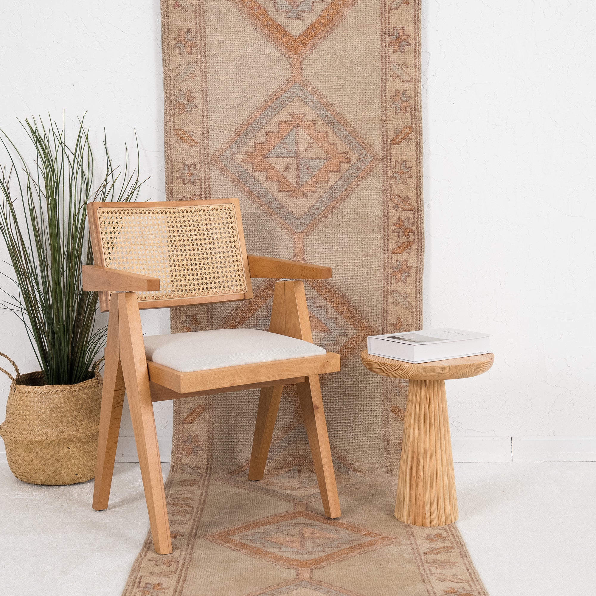 Mirelysia - Vintage Turkish Runner Rug