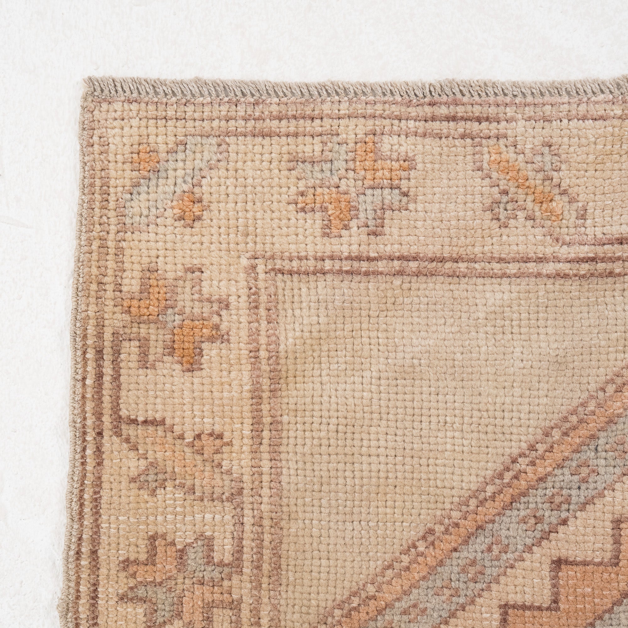 Mirelysia - Vintage Turkish Runner Rug