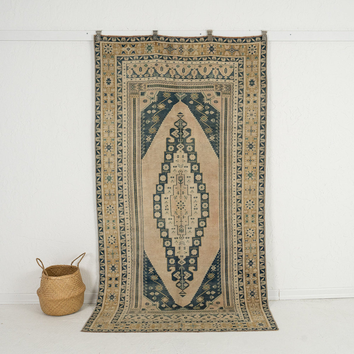 Zenovia - Oriental Vintage Rug, Collector's Edition