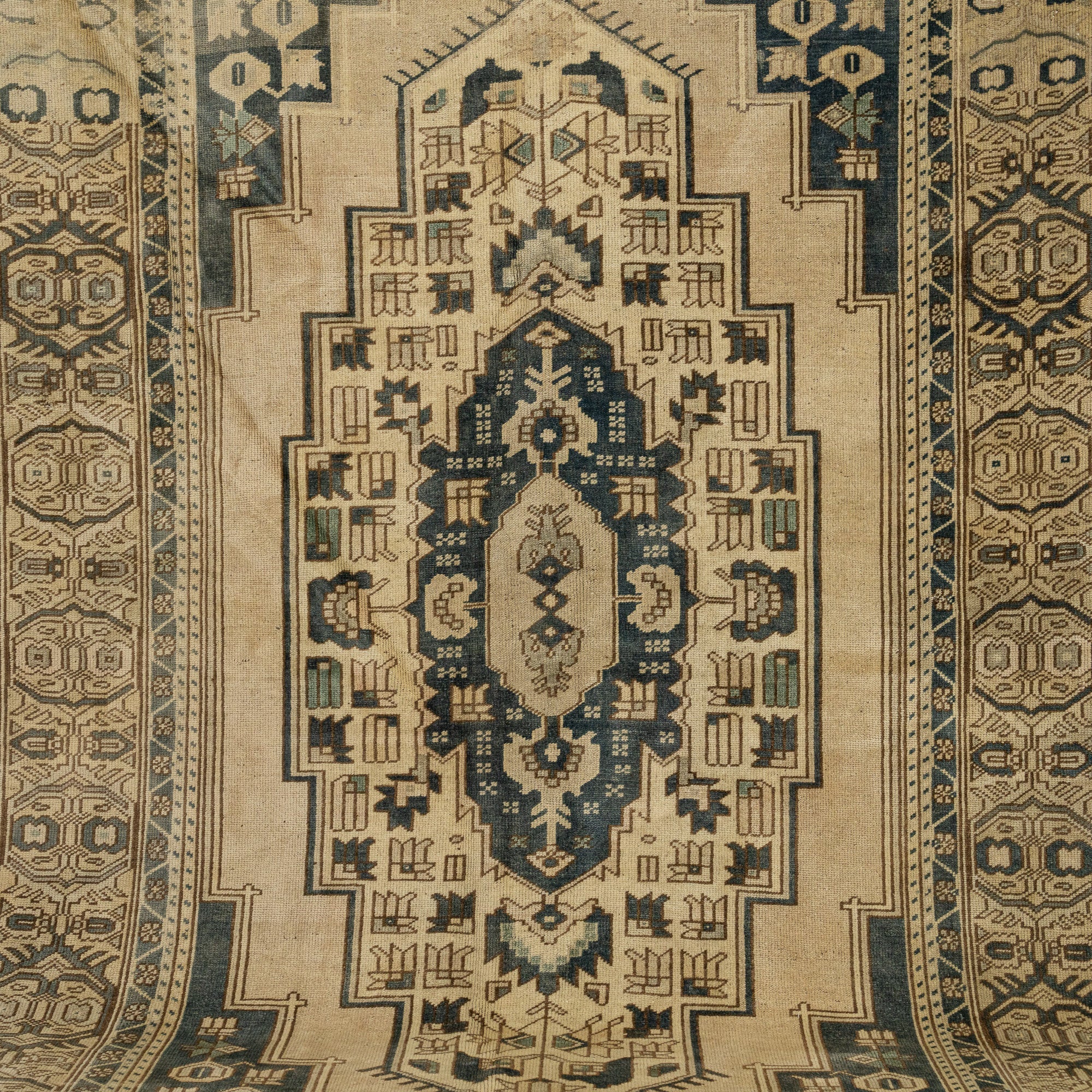 Mirabel - Oriental Rug, Timeless & Exquisite
