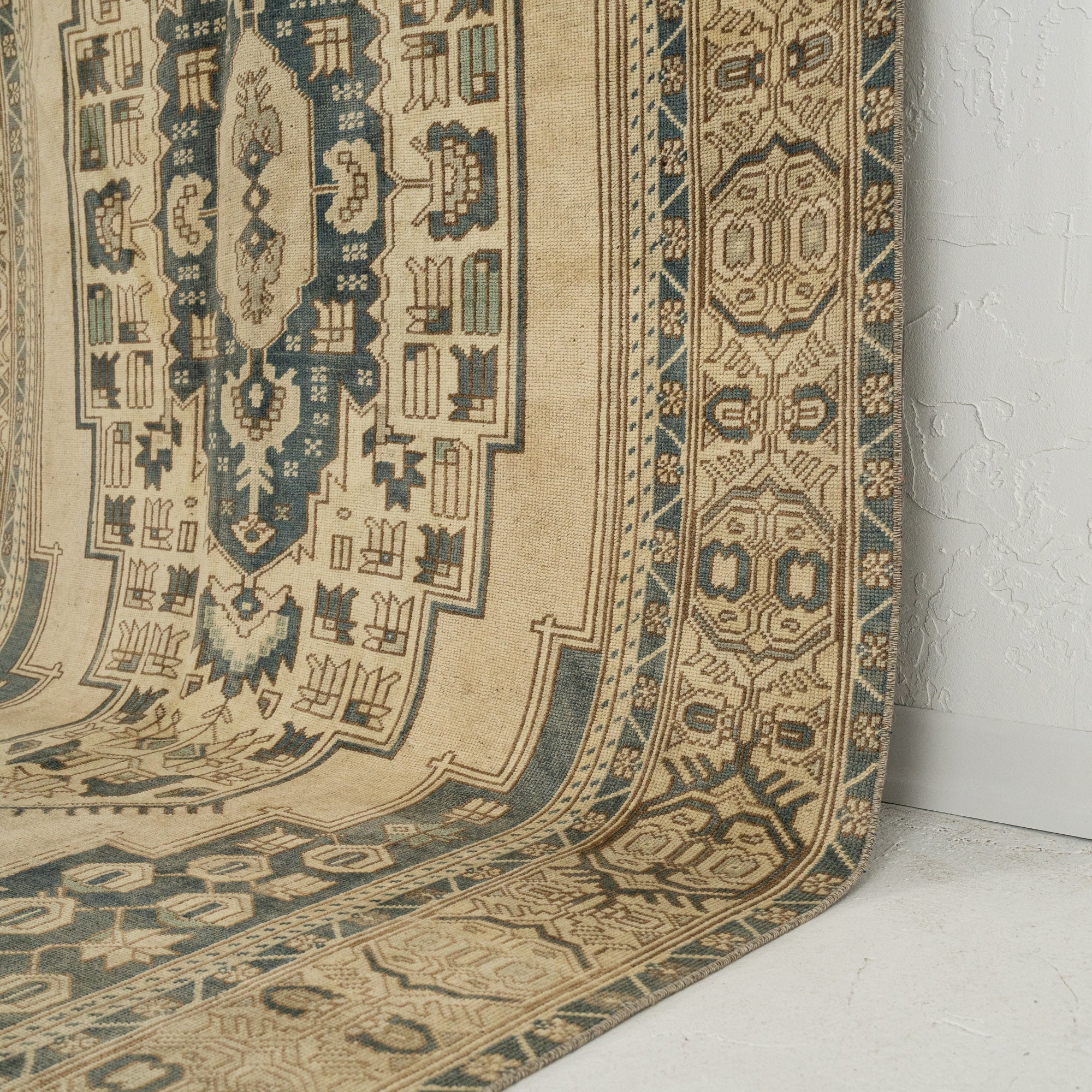 Mirabel - Oriental Rug, Timeless & Exquisite