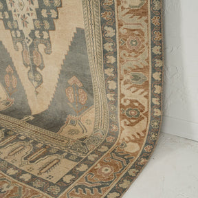 Classic area rug in 5x8 dimensions, crafted in turkish