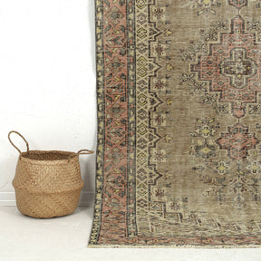 Telya - Oriental Rug, Handcrafted for Luxury Living