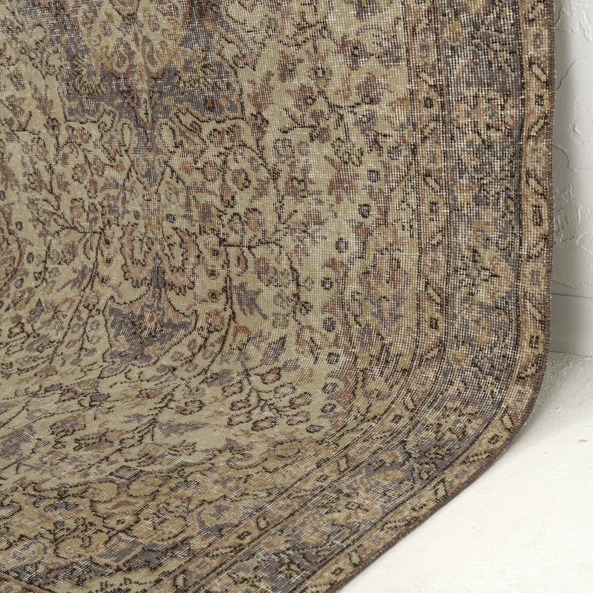 Cilena - Living Room Rug, Elegant & Unique