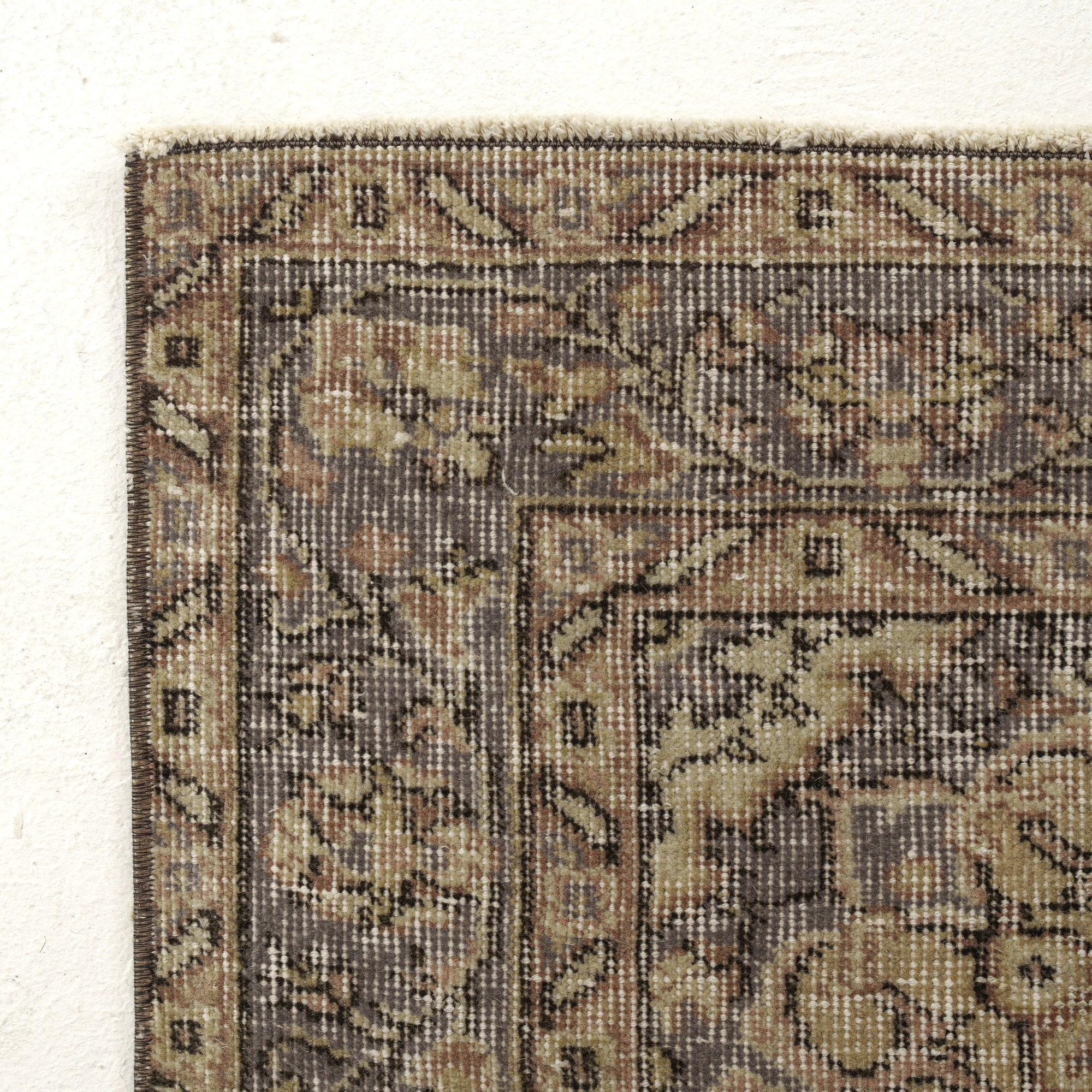 Cilena - Dining Room Rug, Classic Artisan Crafted