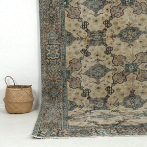 Authentic 7x10 area rug from turkish, in subtle beige tones