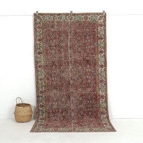 red vintage 4x8 area rug - perfect for the living room, bedroom, entryway, office, kitchen & dining