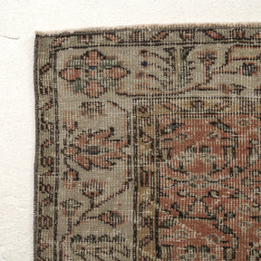 Classic area rug in 6x10 dimensions, crafted in turkish