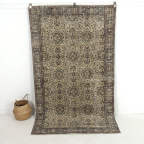 Celithia - Handmade Turkish Rug, Rich in Tradition