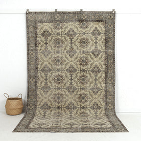 Helinora - Dining Room Rug, Elegant Oriental Style