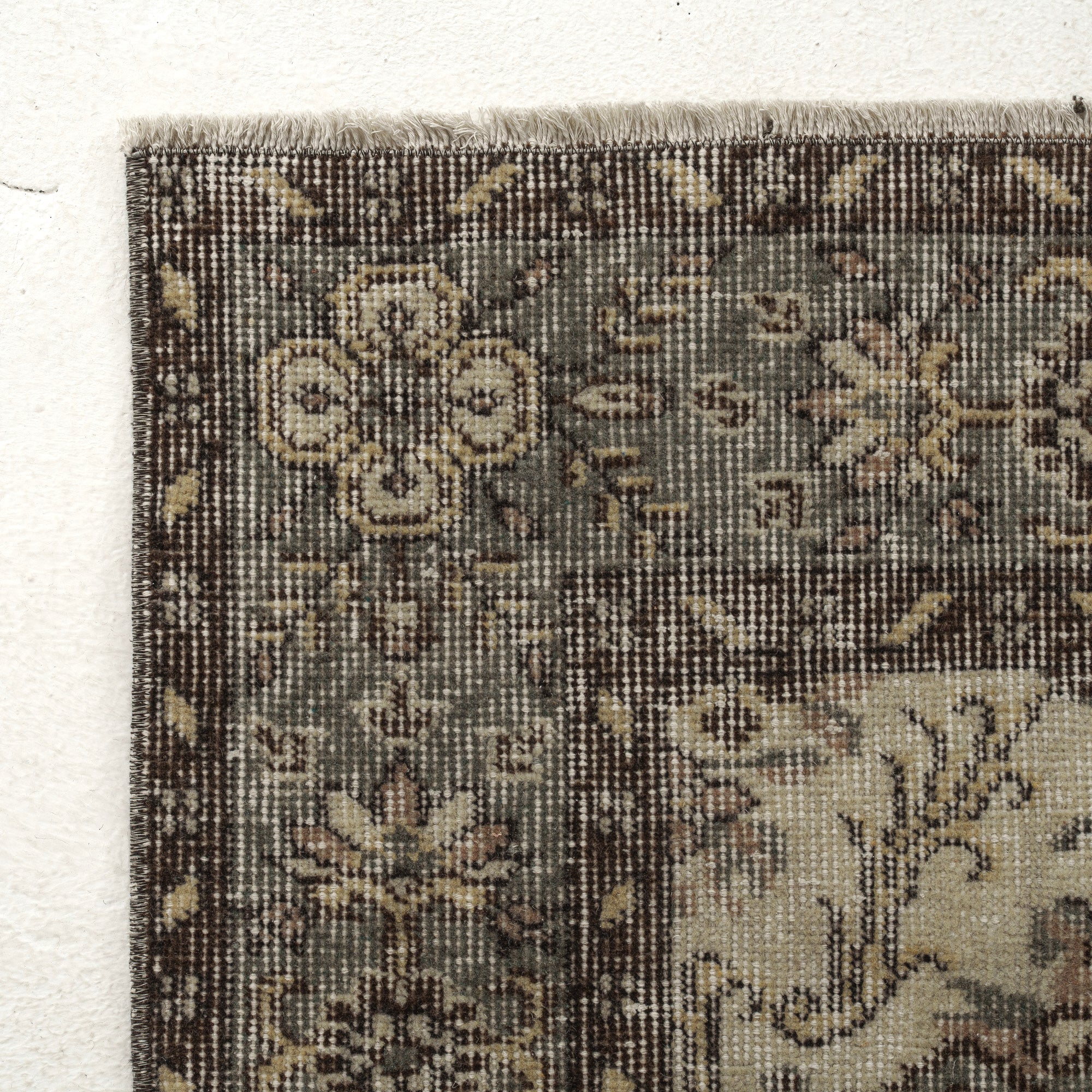 Helinora - Dining Room Rug, Elegant Oriental Style