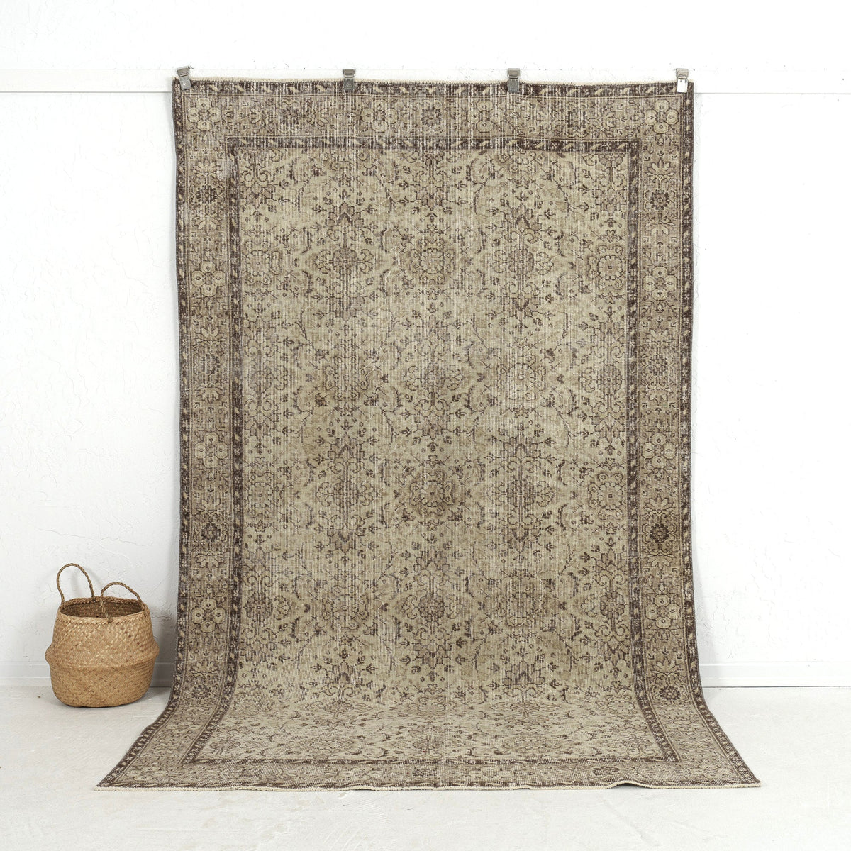 Quenara - Vintage Turkish Area Rug