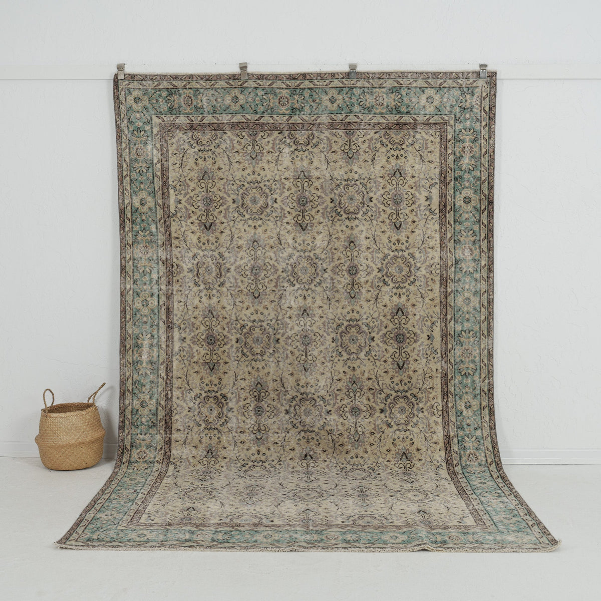 beige vintage 6x10 area rug - perfect for the living room, bedroom, entryway, office, kitchen & dining