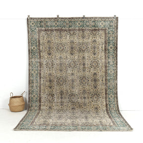 Genira - Oriental Rug, Timeless & Exquisite