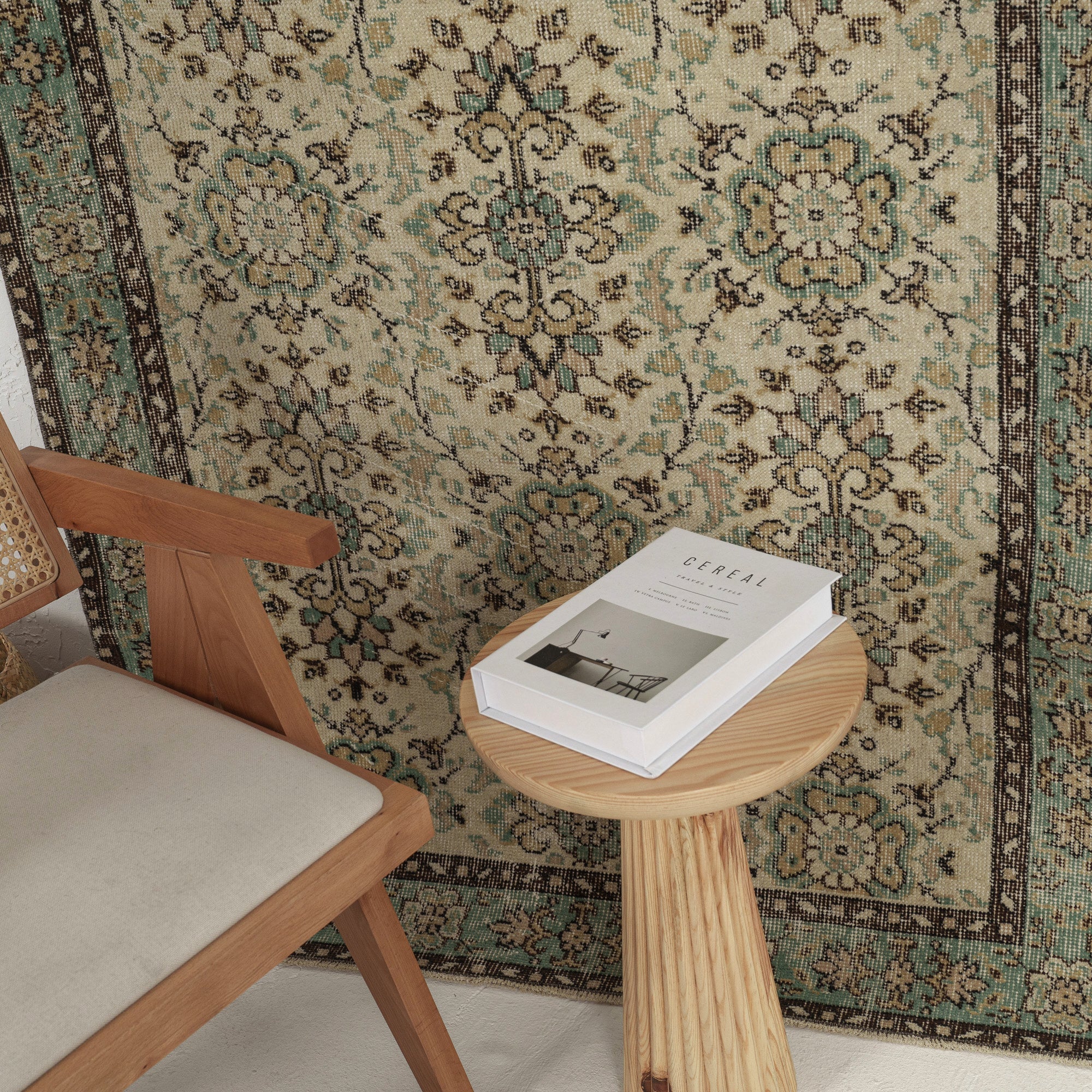 Avenia - Oriental Rug, Handcrafted for Luxury Living