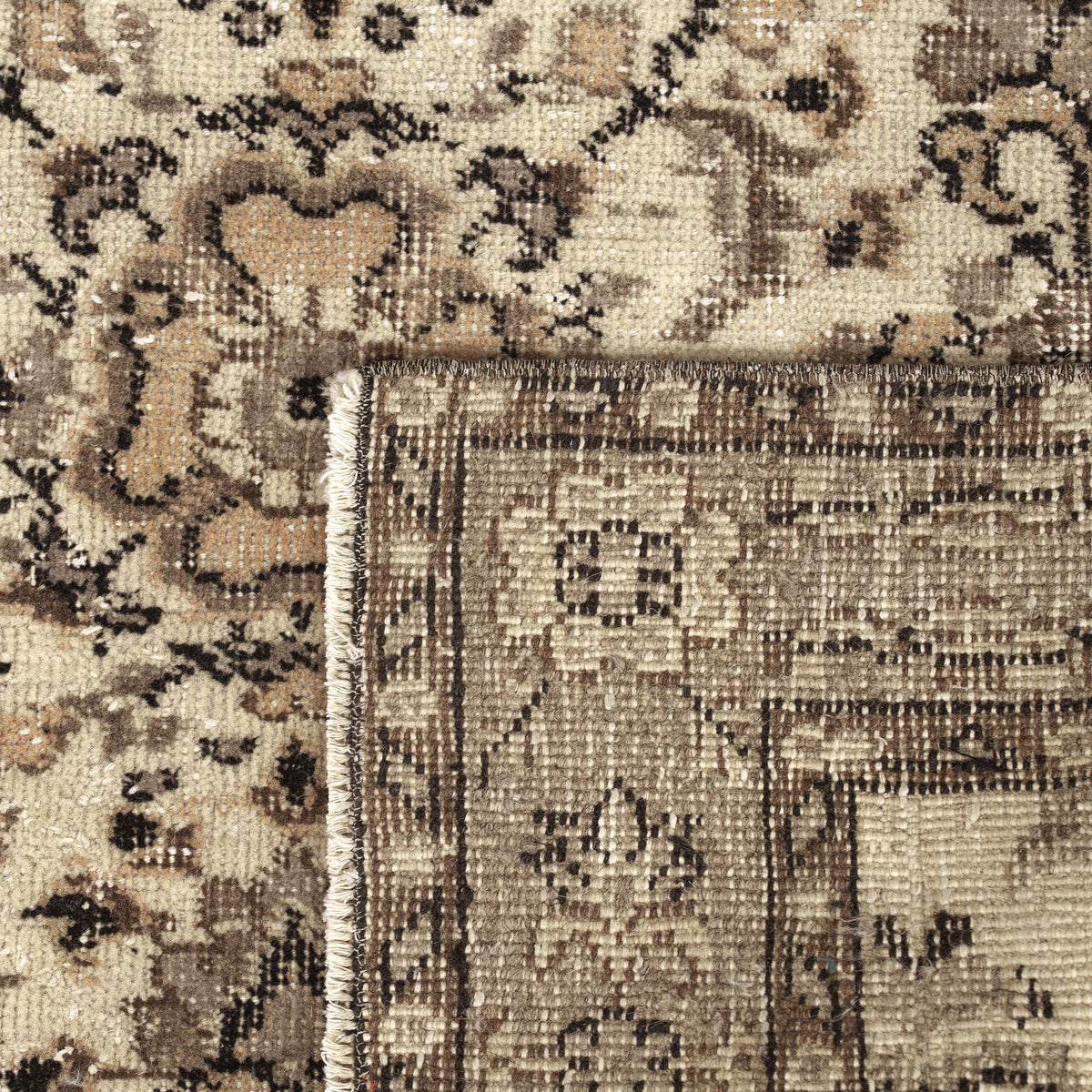 Fresia - Persian Rug, Handcrafted & Timeless