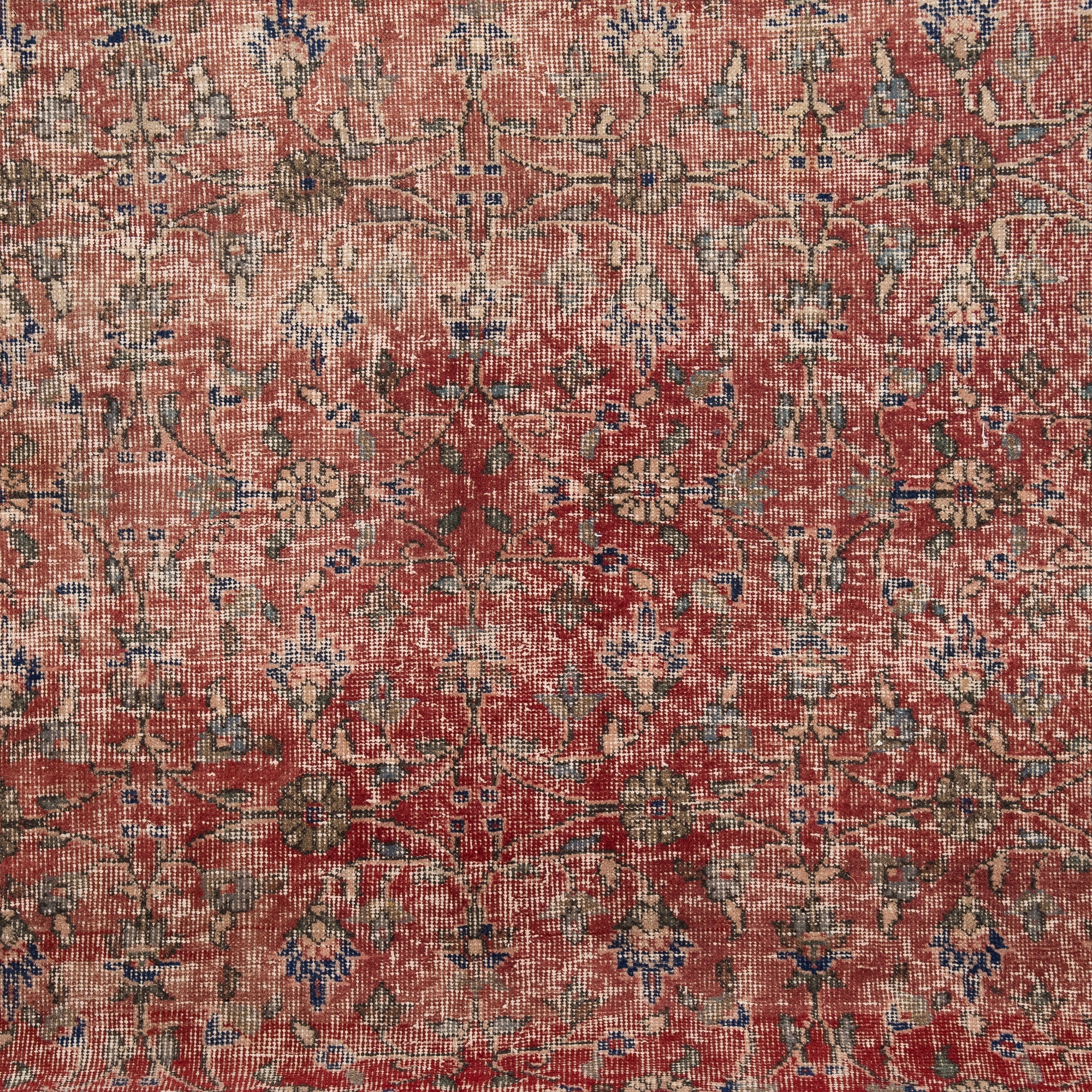 Rosalyndra - Vintage Turkish Area Rug