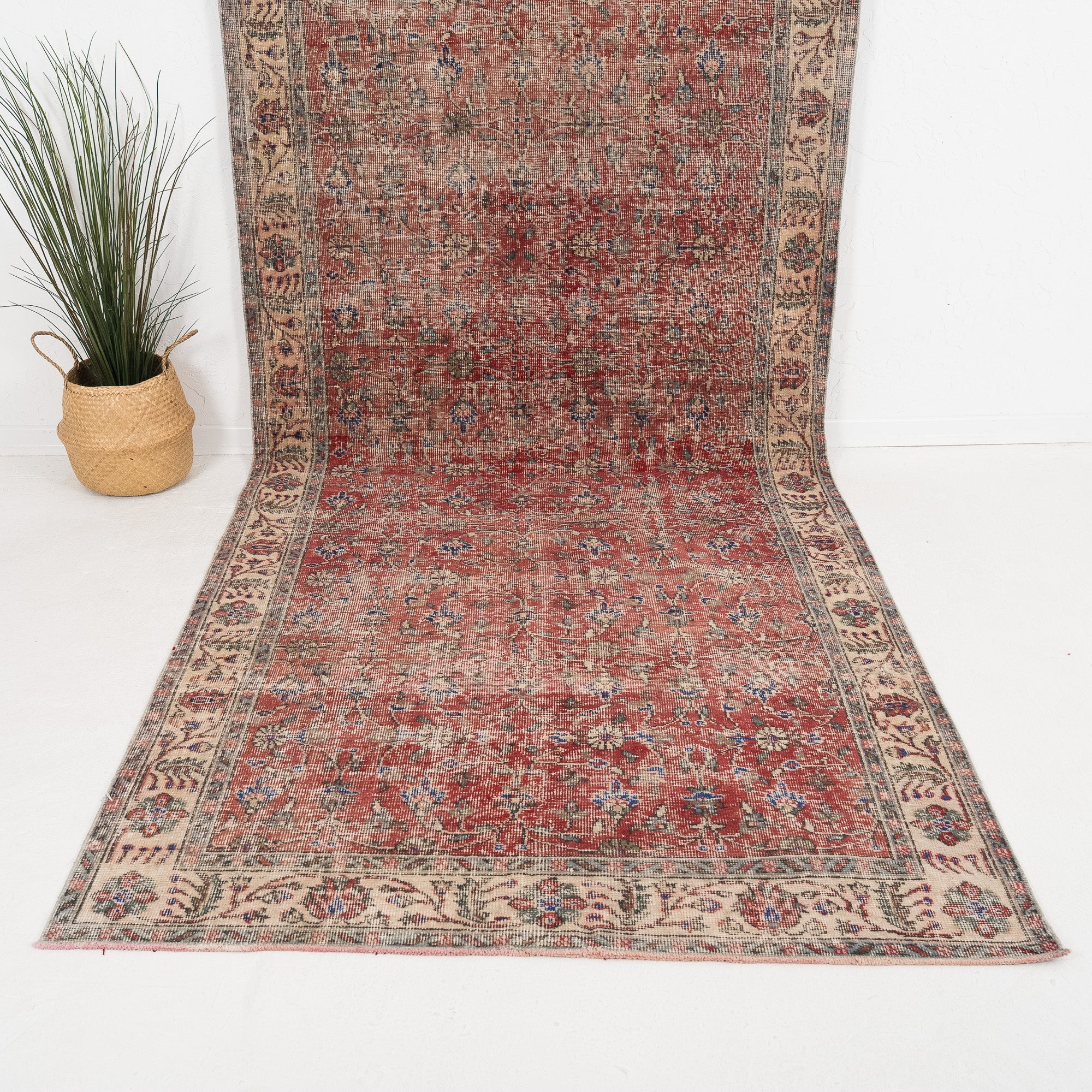 Rosalyndra - Vintage Turkish Area Rug