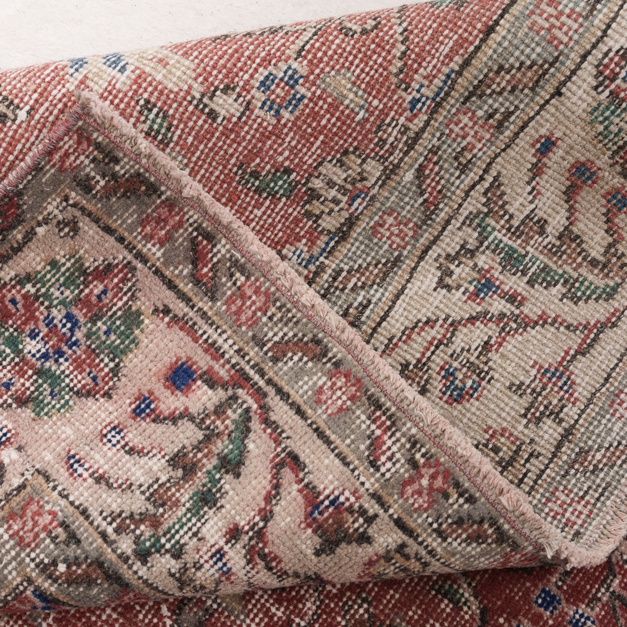 Irithra - Vintage Turkish Area Rug