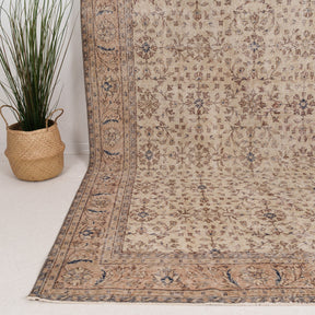 Geometric 7x11 Beige Rug