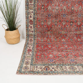 Lioraen - Vintage Turkish Area Rug