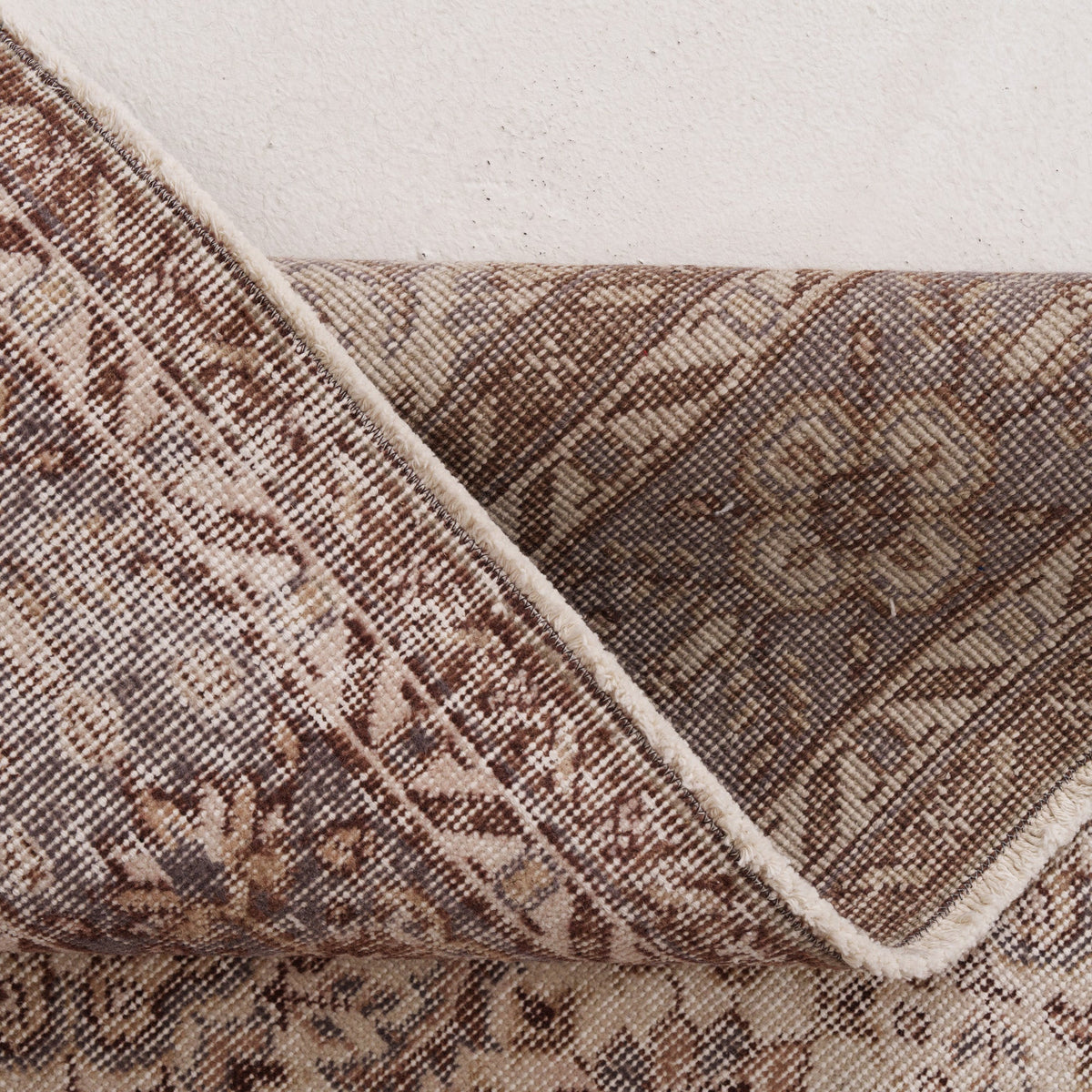 Geometric 7x10 Beige Rug