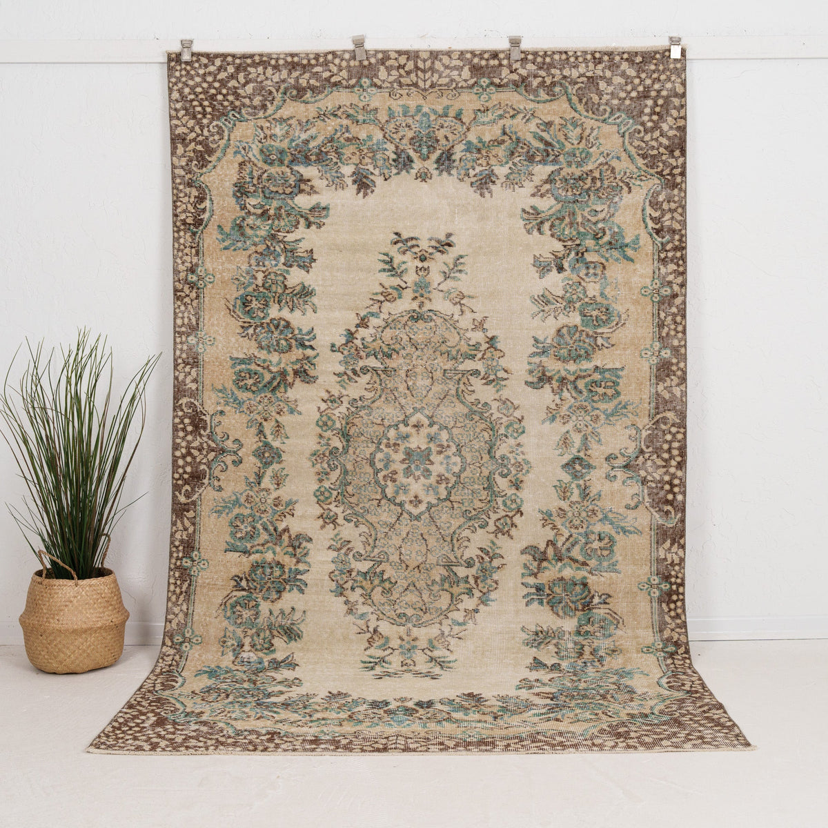 6x9 Vintage Rug