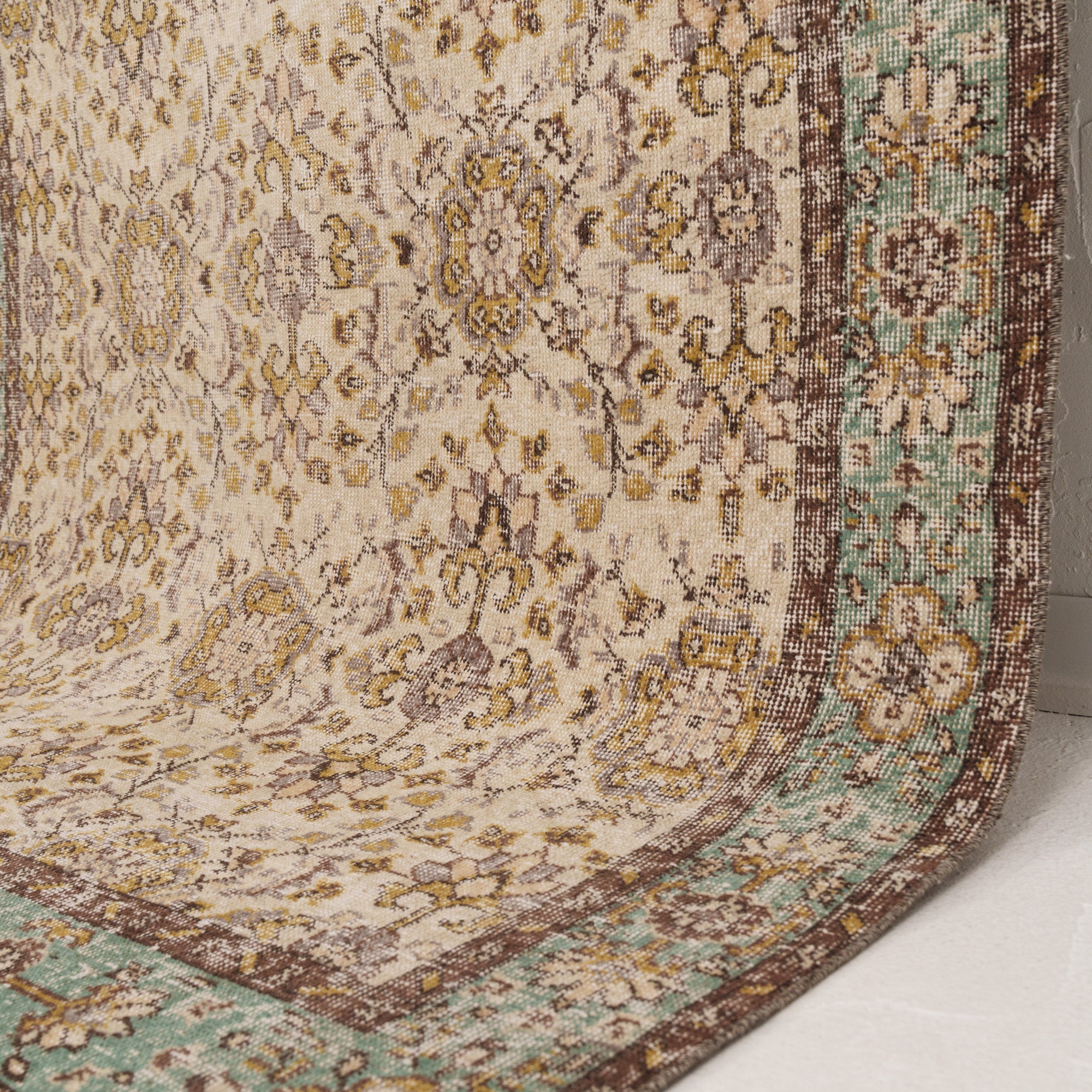 5x8 Persian Rug