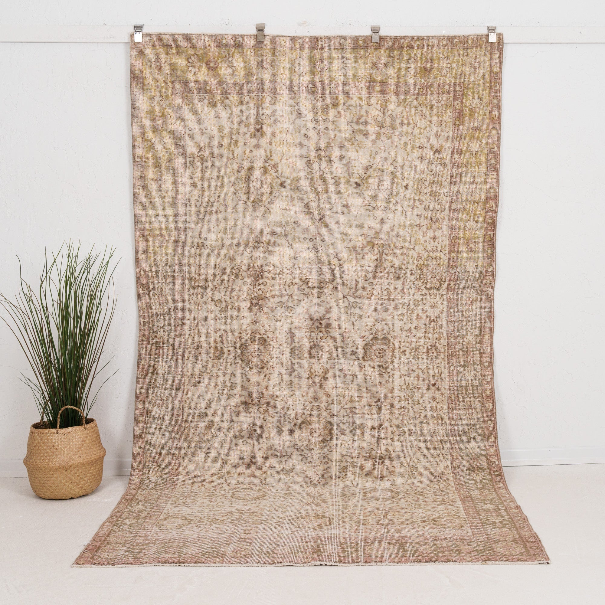 5x9 Vintage Rug