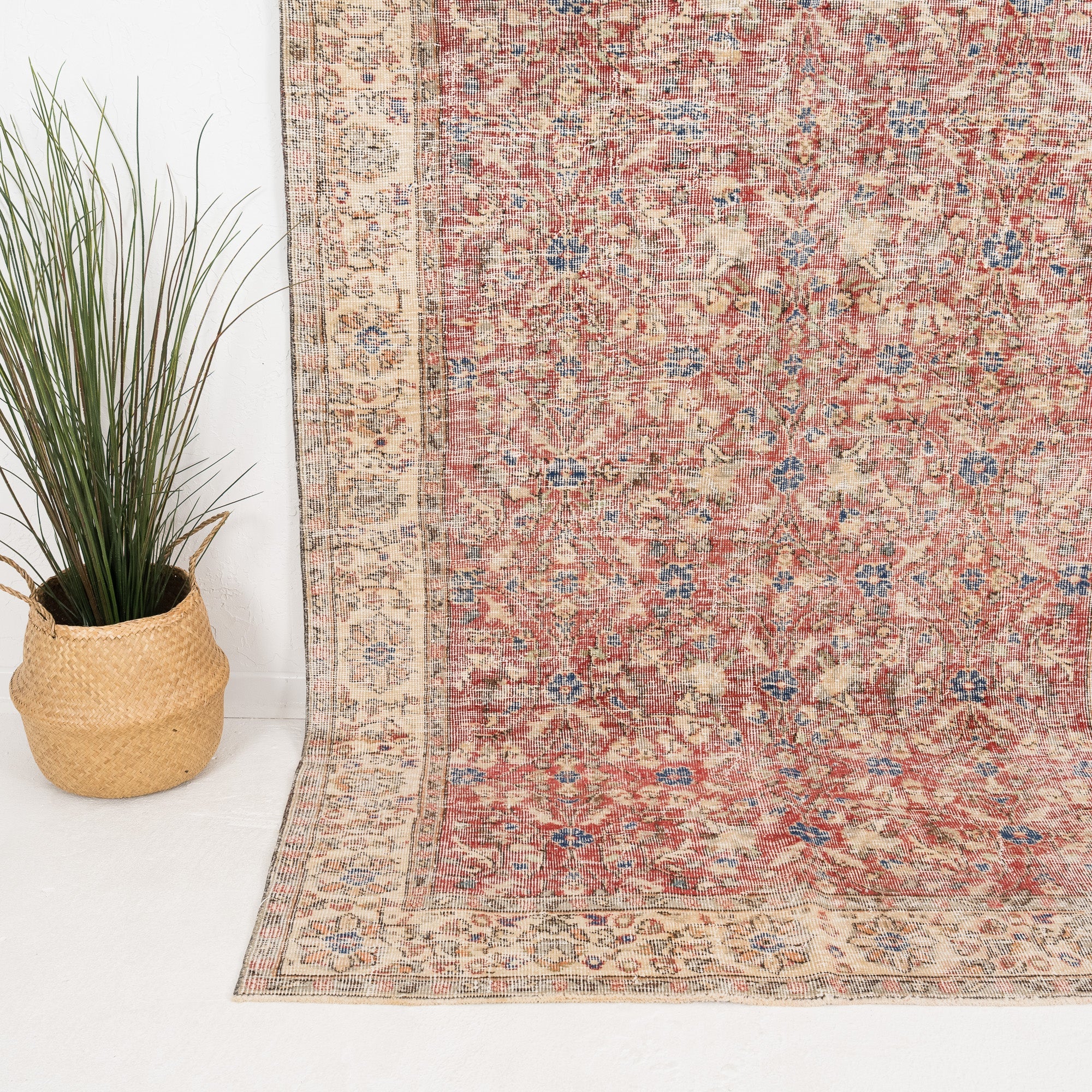 Talindra - Vintage Turkish Area Rug