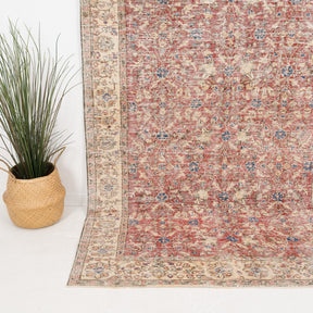 Talindra - Vintage Turkish Area Rug