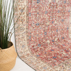 Talindra - Vintage Turkish Area Rug