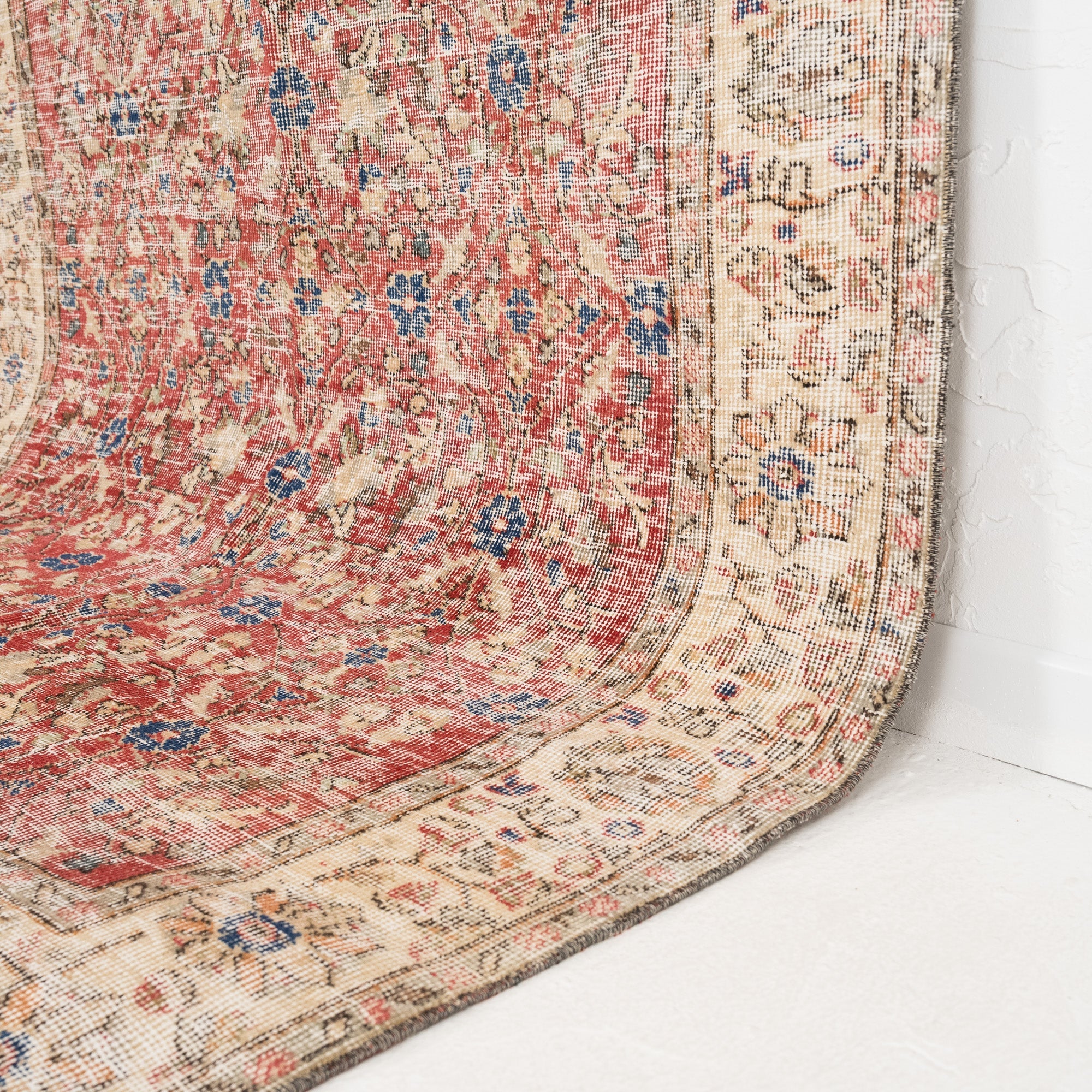 Talindra - Vintage Turkish Area Rug