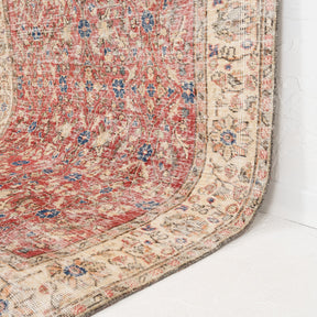 Talindra - Vintage Turkish Area Rug