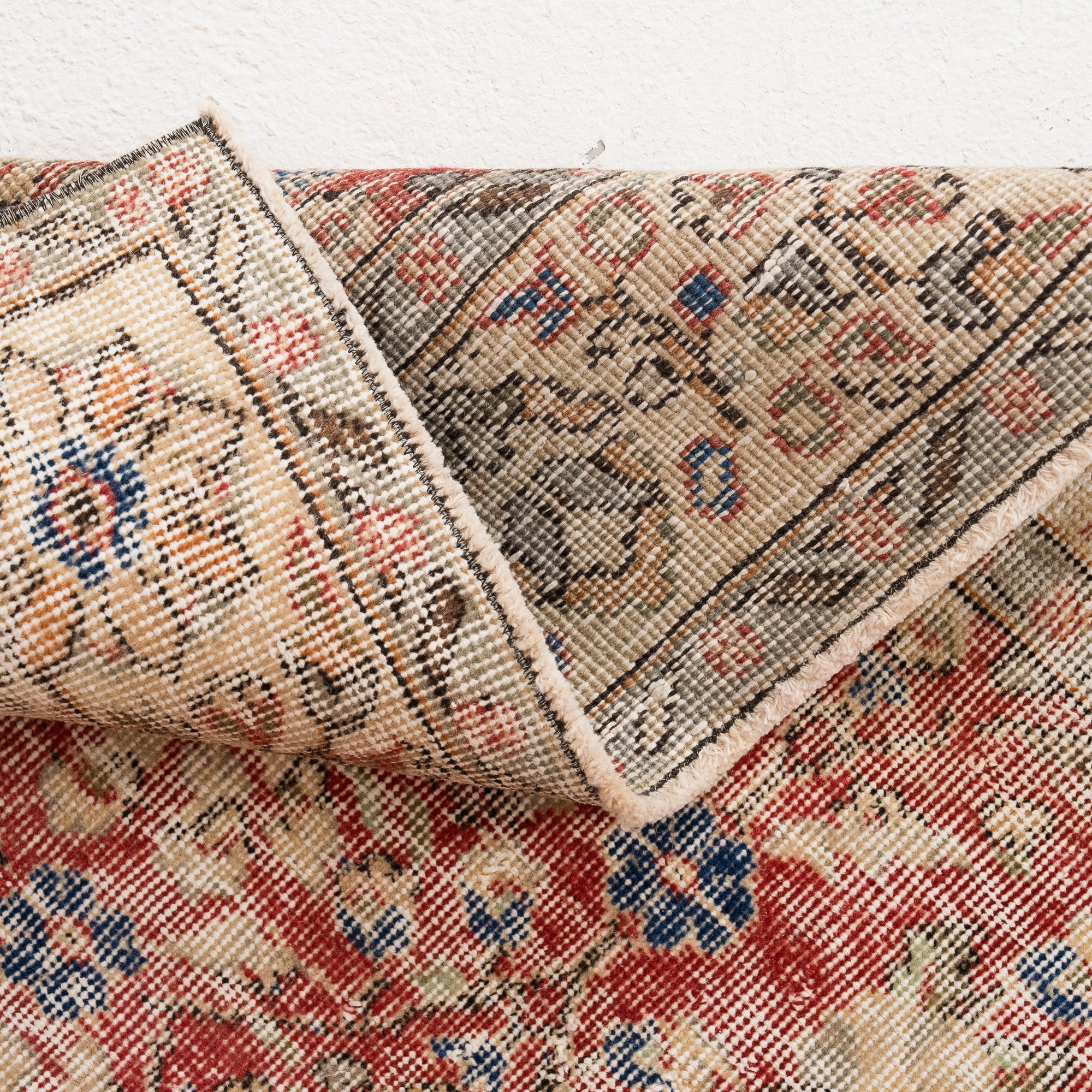 Talindra - Vintage Turkish Area Rug