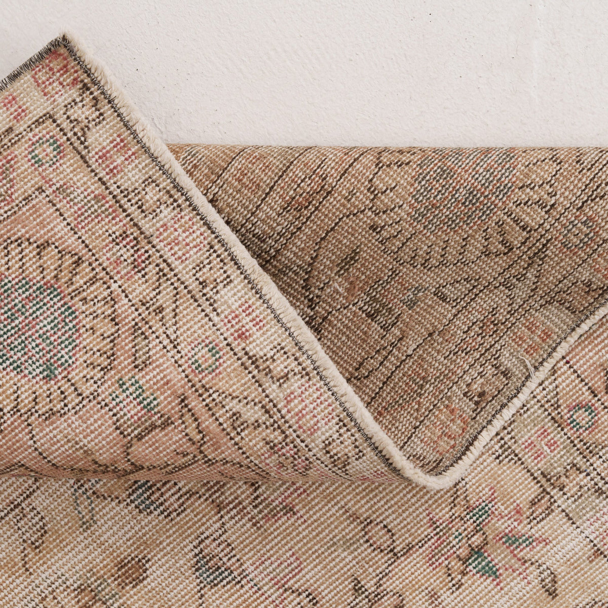 Geometric 7x10 Beige Rug