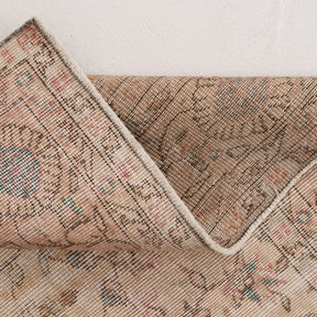 Geometric 7x10 Beige Rug