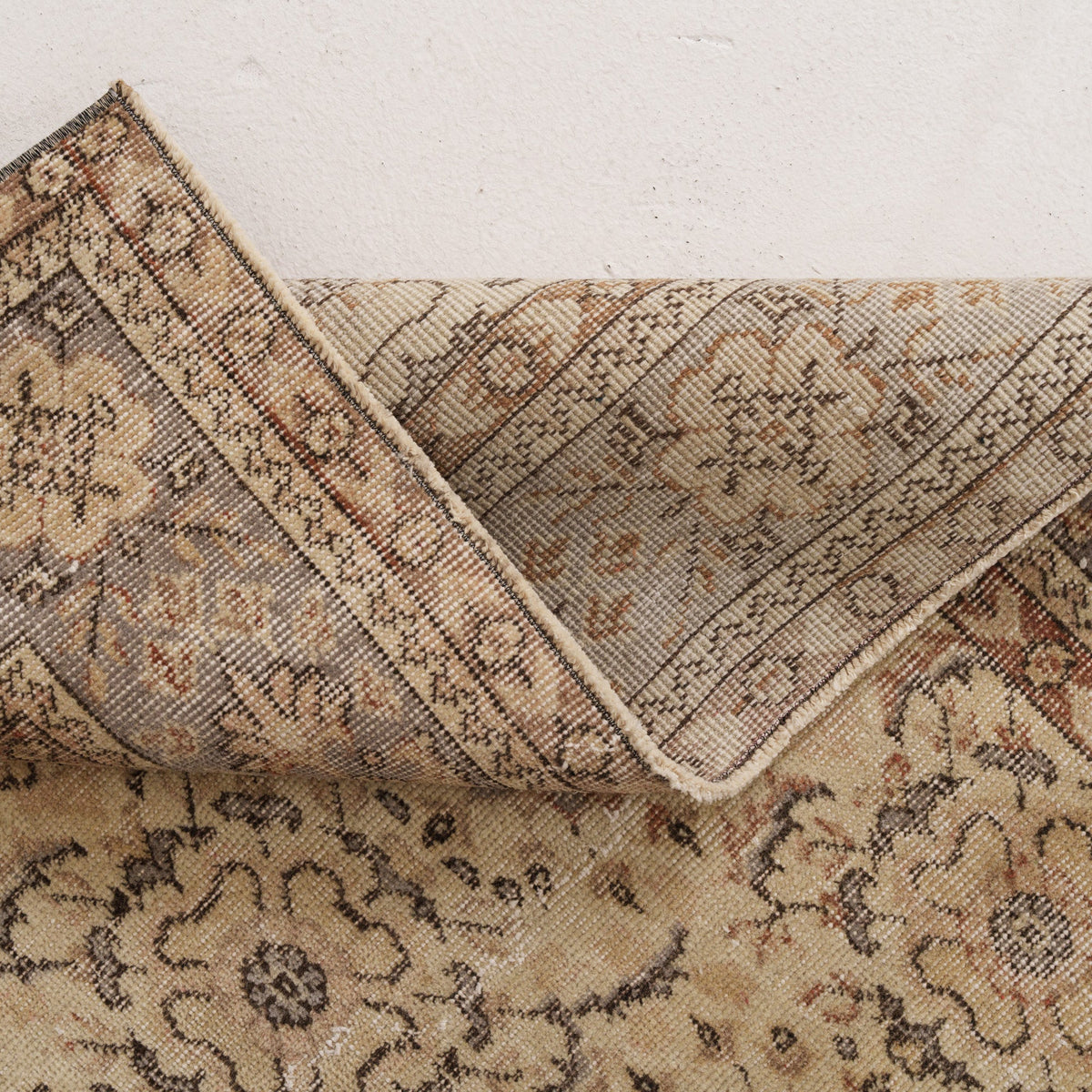 Geometric 7x10 Green Rug