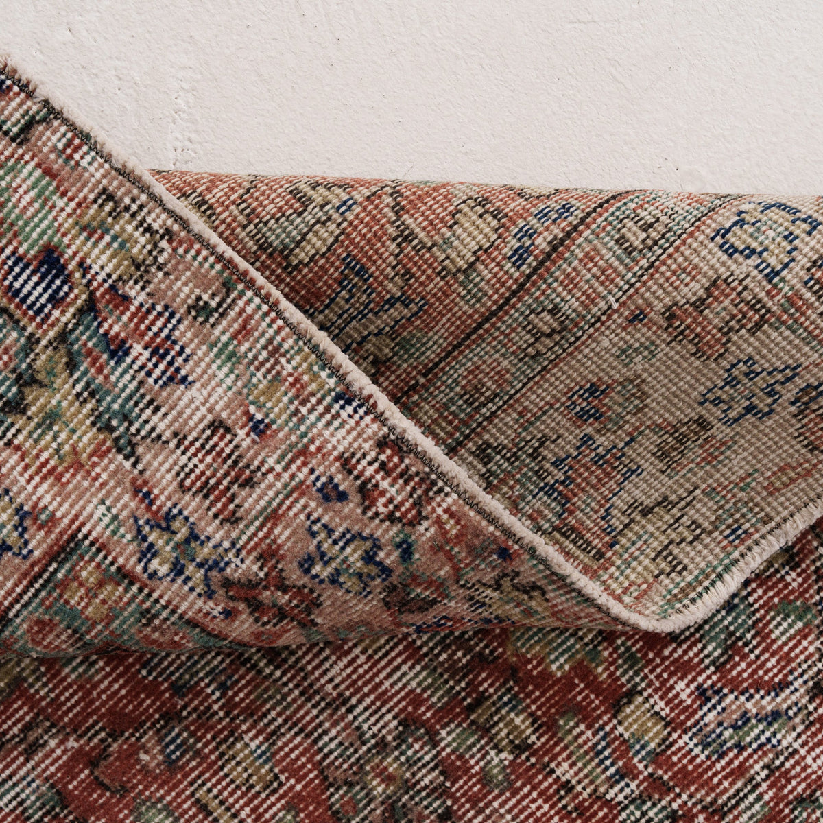 Geometric 6x9 Red Rug