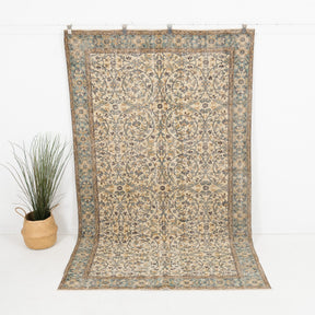 Lumevia - Vintage Turkish Area Rug