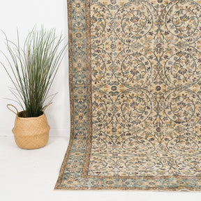 Lumevia - Vintage Turkish Area Rug