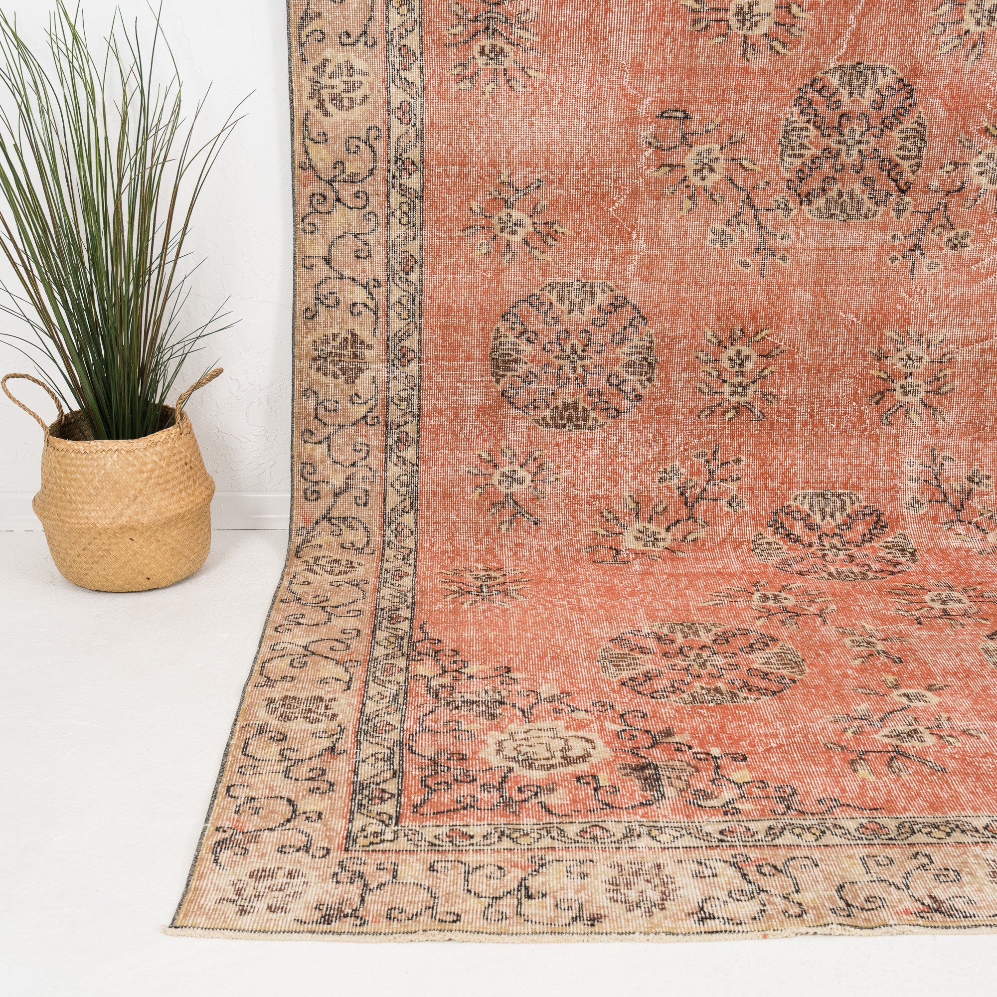 Mirevienne - Vintage Turkish Area Rug
