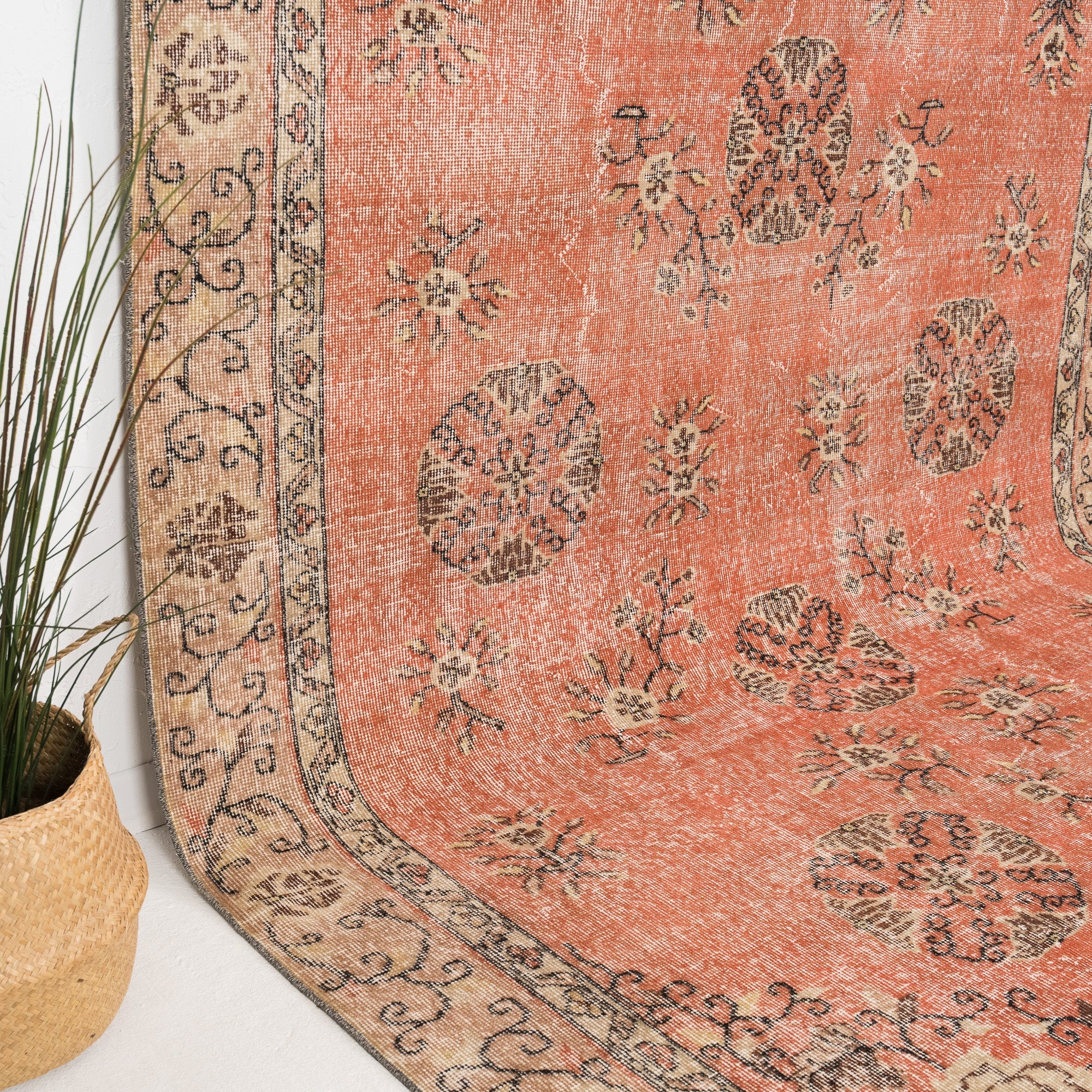 Mirevienne - Vintage Turkish Area Rug