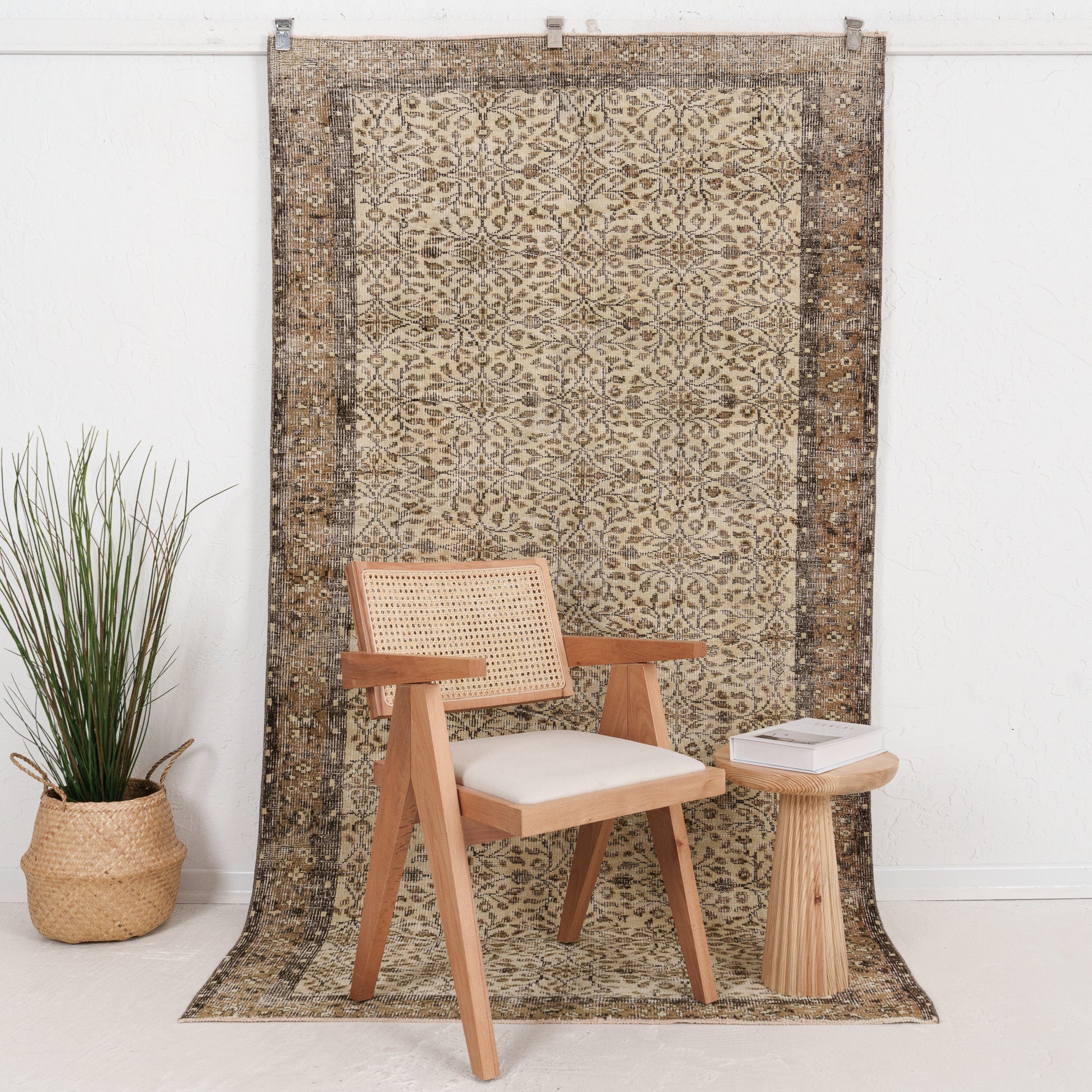 Vionaira - Vintage Turkish Area Rug