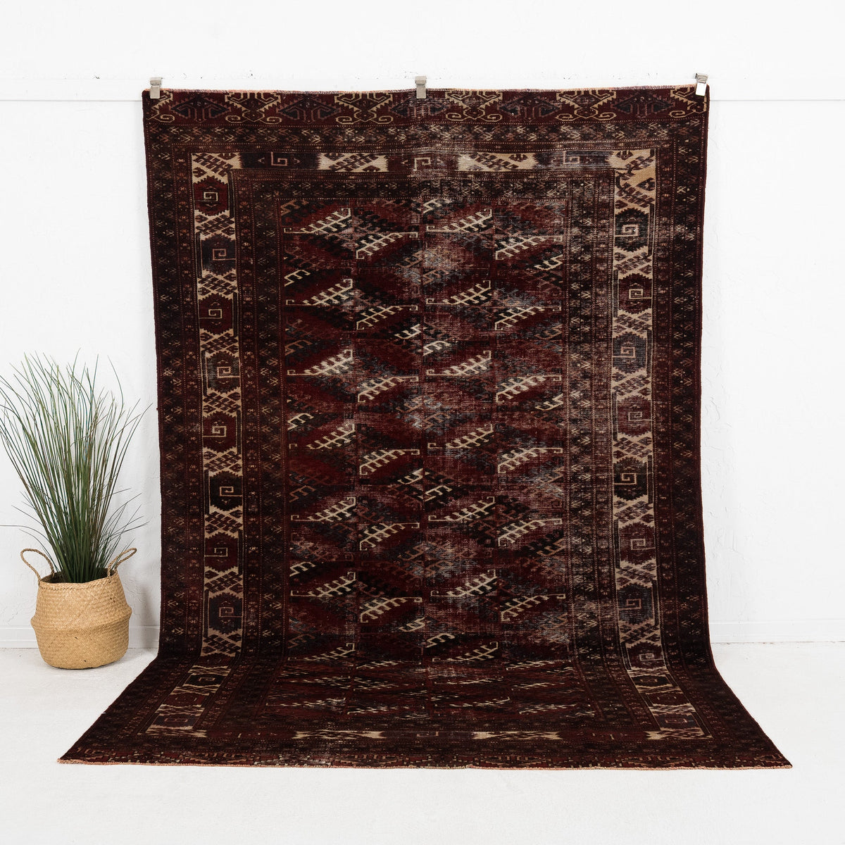 Lyrisae - Vintage Turkish Area Rug