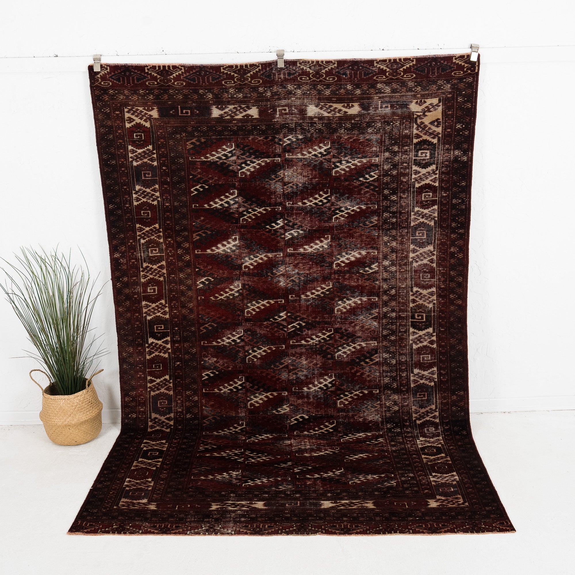 Lyrisae - Vintage Turkish Area Rug