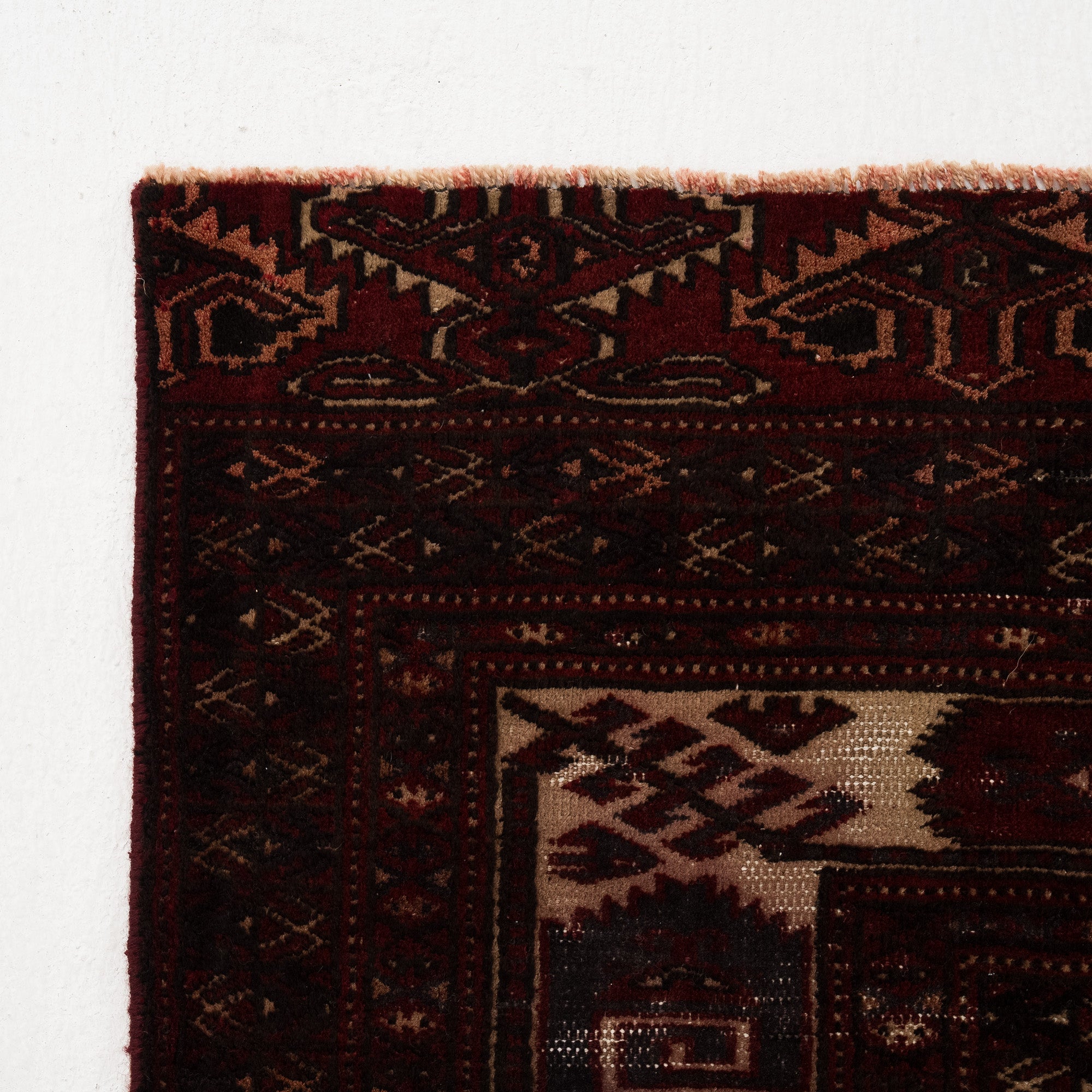 Lyrisae - Vintage Turkish Area Rug