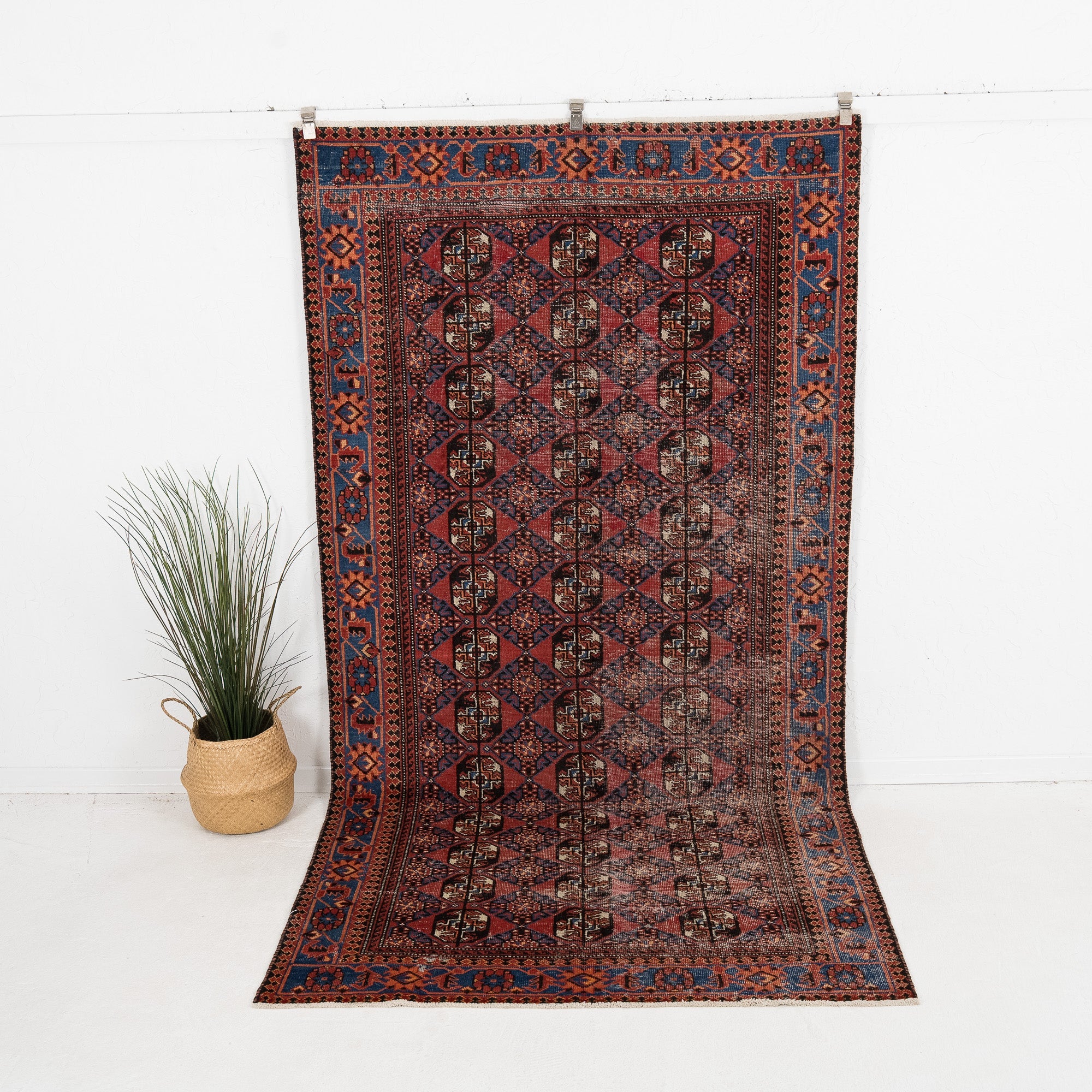 Vaelette - Vintage Turkish Area Rug