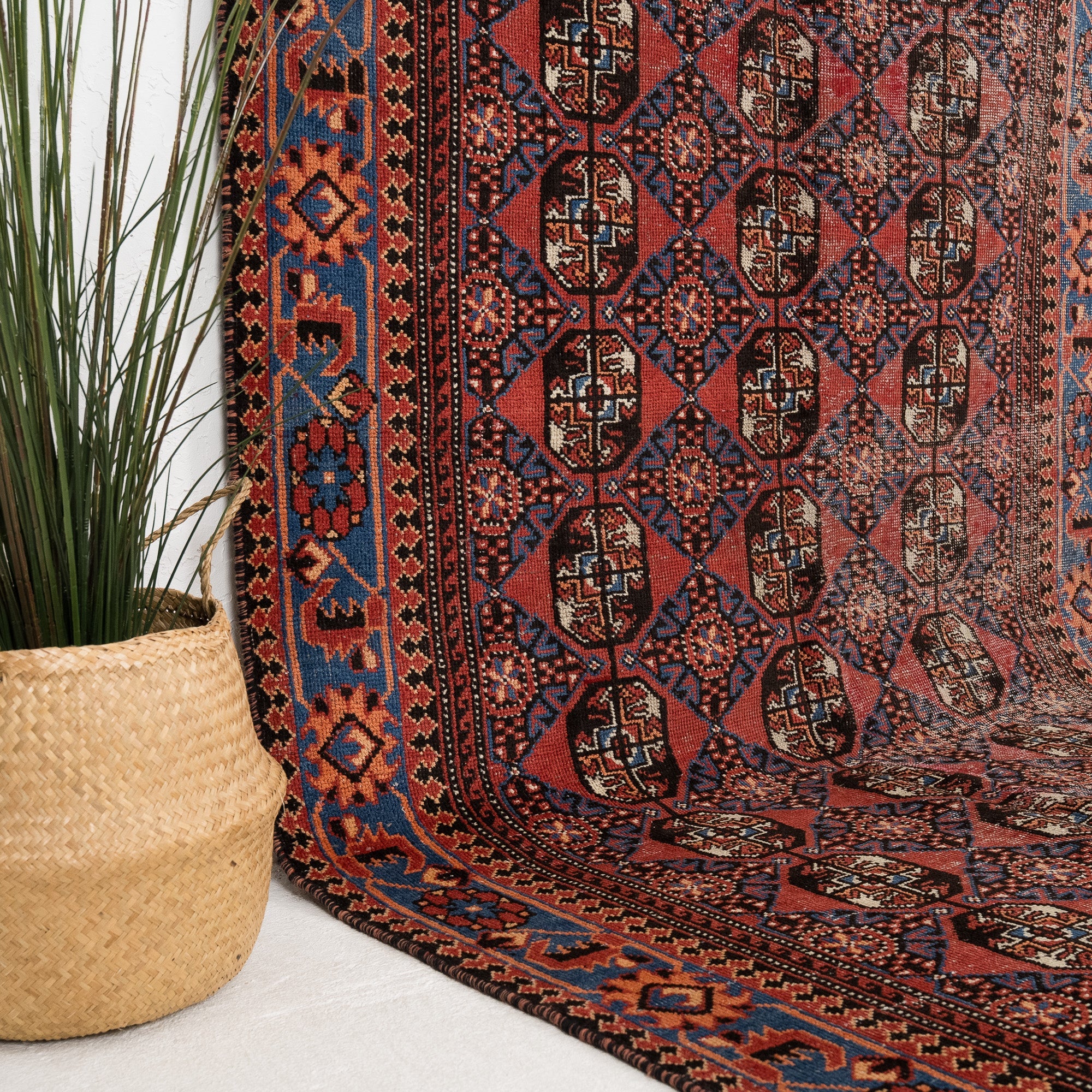 Vaelette - Vintage Turkish Area Rug